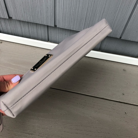 Kate Spade “leoni” nylon double zip wristlet - Picture 6 of 8